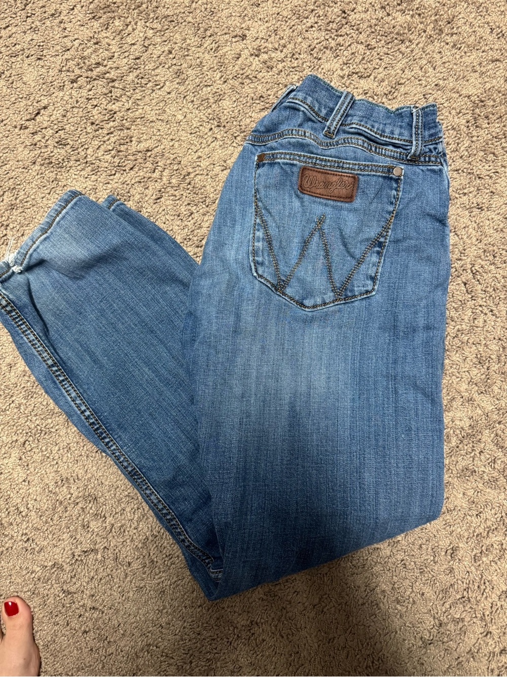 Wrangler Men’s Classic Blue Denim Jeans